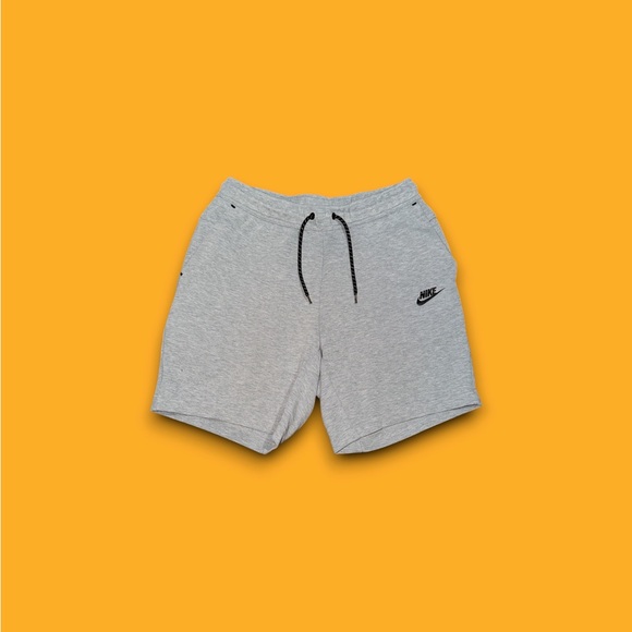 Nike sportswear tech fleece sweat shorts grey men’s small - Picture 1 of 4